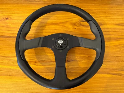 Volante Momo Racing Corse per Lancia Delta - Integrale - Evoluzione Evo etc. - Immagine 1 di 4