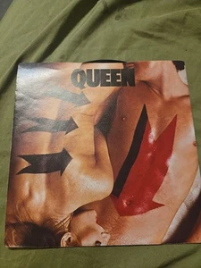Queen – Body Language 45 RPM RECORD w picture sleeve UK Pressing - Picture 1 of 5