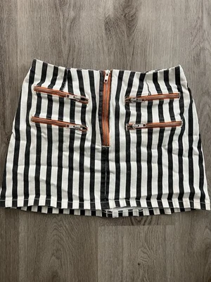 Minifalda Urban Outfitters para mujer punk grunge pequeña a rayas elástica cremallera frontal Foto 1 de 4