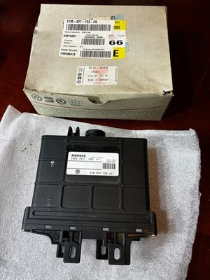 Nuevo módulo de control de transmisión de golf VW Beetle 99-01 1998-2001 01M 927 733 FK Foto 1 de 4