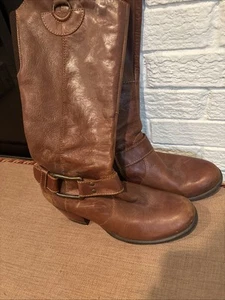 BORN Leather Tall Boots W/Heel. Beautiful. Size: 40.5 EUC Size: 9 US - Picture 1 of 4