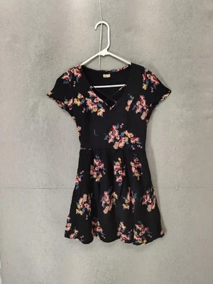 Vestido Hollister Mujer Extra Pequeño Negro Floral Manga Corta Calado Boho Mini Foto 1 de 4