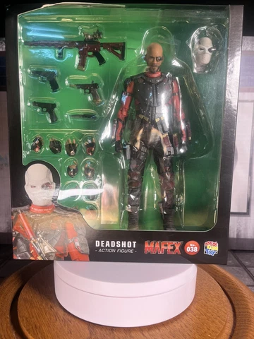 Medicom Toy Mafex Deadshot No. 038 Suicide Squad DC Action Figure Cover