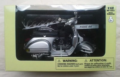 1978 VESPA P200E del SILVER 1/12 scale scooter moped NewRay for 6" figures NEW - Image 1 of 3