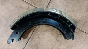GBC- GBEK4707Q23PR Brake Shoe - GAWR 23K - Brake Size 16 1/2" x 7" 4707Q - Picture 1 of 10