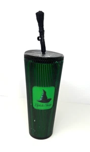 Vaso Starbucks Wicked 24 oz escoba brujas verdes brilla en la oscuridad 2024 - Imagen 1 de 8