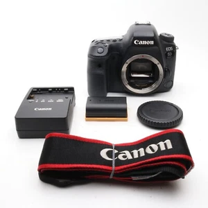 【Exc+5】Canon EOS 6D Mark II 26.2MP Black DSLR Body Only from Japan - Picture 1 of 15