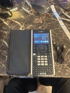 TI Nspire CX Color-Display Graphing Calculator tested - Picture 1 of 6