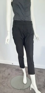Cue In The City Size 10 Black Straight Leg Ankle Pants - Picture 1 of 12