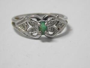 VINTAGE STERLING SILVER EMERALD COCKTAIL  RING - SZ: 7 1/2 -  XLNT GIFT !