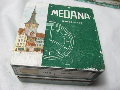 Medana Swiss 7 jl,Hy Grade mint travel clock in origional box.Works perfect Cover
