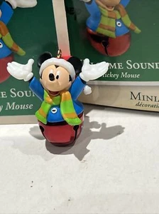 Welcome Sound Mickey Disney Christmas Hallmark Keepsake Miniature Ornament NIB - Foto 1 di 12