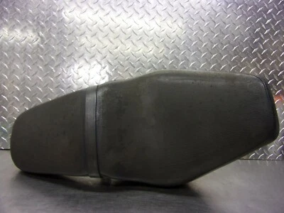 695 B SUZUKI BOULEVARD INTRUDER VS 800 S 50 2005 OEM  SEAT COMPLETE Foto 1 de 4