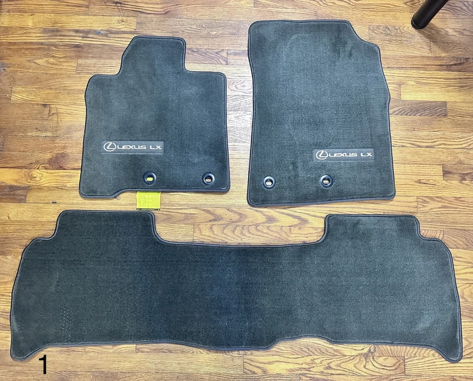 JUEGO ALFOMBRILLAS ALFOMBRILLAS LEXUS OEM FACTORY 3 piezas 2013-2021 LX570 (NEGRO) Foto 1 de 1