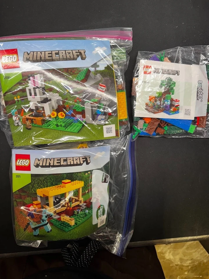 LEGO Minecraft LOT 21181 21240 21171 Rabbit Horse 99% complete Free shipping - Image 1 of 4