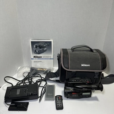 NIKON VN320 Video Camera Recorder ACTION-8mm W/Accessories - Image 1 of 4