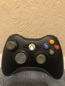 Original Xbox 360 Black wireless Remote Control  - Picture 1 of 2
