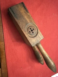 Antique Primitive Wooden Garlic Press - Great Patina - Picture 1 of 9