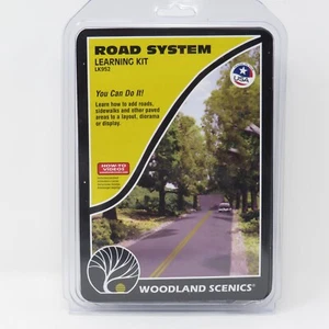 Kit de aprendizaje de sistema de carreteras Woodland Scenics 952 paisaje para maqueta de tren - Imagen 1 de 4