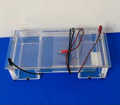 Caixa de gel de eletroforese Bio-Rad Sub Cell GT DNA com bandeja - Imagem 1 de 3