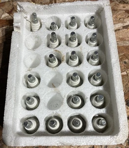 20 Champion CJ14 Spark Plugs - Picture 1 of 2