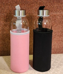 Lot of 2 YEBODA Glass Water Bottles 18 Ounce Pink and Black w/ Screw-On Lids - Picture 1 of 8