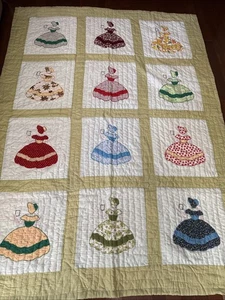 Vtg Handmade Quilt Sunbonnet Sue 66x90” Green White Southern Belle Colonial Bell - Picture 1 of 7