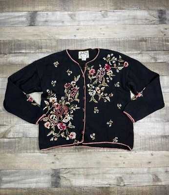 Suéter Vintage Reliquia Coleccionables Pequeño Negro Floral Tejido Cárdigan Abotonado Foto 1 de 4