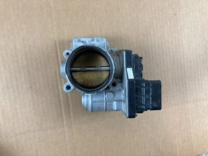 05-09 Buick Lacrosse Lucerne Grand Prix 3.8 Engine Valve Throttle Body Assembly - Picture 1 of 3