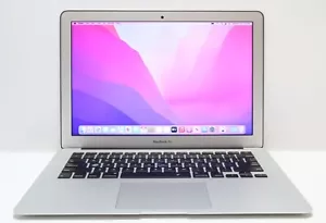 Apple MacBook Air Core i5 1.8GHz 8GB RAM 128GB SSD 13" MQD32LL/A (2017) - Afbeelding 1 van 24