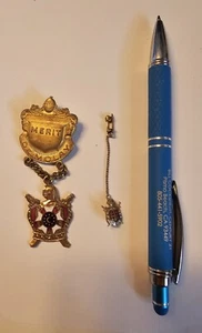 Vintage DeMolay Gold Merit Medal with Tie Pin - 1960s Era - Picture 1 of 3