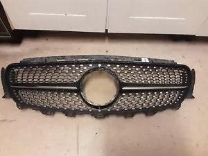 Mercedes E-Klasse 2016 auf DIAMANTGRILL: A2388880300 ORIGINAL - Bild 1 von 8