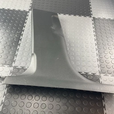 Audi Allroad 2013-2016 - moldura inferior izquierda pilar B/forro 8K0867239C Foto 1 de 4