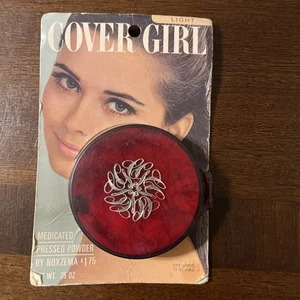 Vtg  Cover Girl By Noxzema Pressed Powder compact Sealed NOS Light Clean Make-Up - Picture 1 of 5