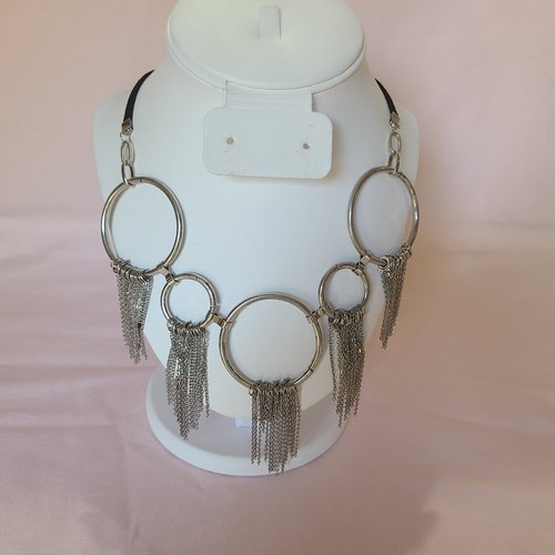 VETEMENTS Joan Vass Cerchio Anello Cerchio Nappa Metallo Ciondolo Dichiarazione Collana Grosso Bavaglino