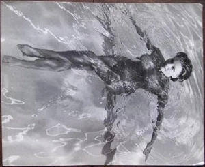 Sexy nude ! ANNA MAGNANI on swiming pool , Oversize, fg7 - Picture 1 of 1