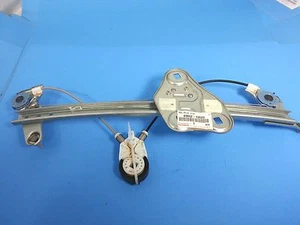 Genuine Lexus Es300 Front (Driver) Window Regulator 69802-33020 - Picture 1 of 1