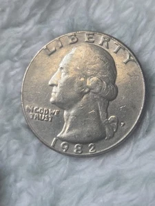 1982 p quarter error Filled Mint Mark - Picture 1 of 4