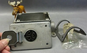 R & S EVER-LOK 8753U1 Dust Proof Female Receptacle Box 20A 125V 2P3W w 2 Ports - Picture 1 of 10