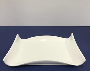 10 STRAWBERRY STREET WHITE CURVED SERVING TRAY PLATE RECTANGLE 10” L X 7” W - Picture 1 of 6