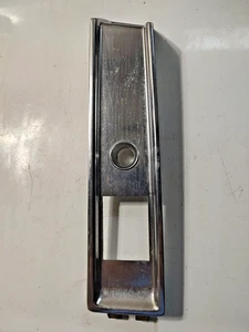 1971-73 Buick Riviera Electra Centurion Power Window Switch Bezel 9832848 - Picture 1 of 2