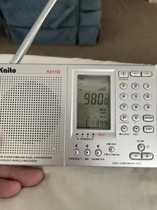 Kaito KA1102 AM/FM/SHORTWAVE Radio/World Receiver *Tested & Working* - Picture 1 of 11