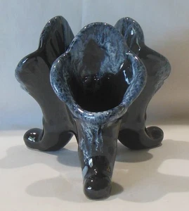 MCM Van Briggle Triple Cornucopia Bud Vase glänzend schwarz weiß Tropf - Bild 1 von 13