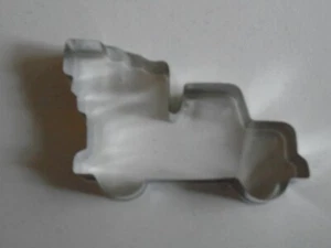 Truck with Tree Cook Cutter - Picture 1 of 2