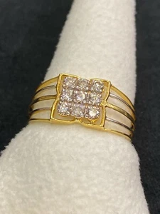 Stunning 0.63 Cts Round Brilliant Cut Diamonds Men's Wedding Ring In 18K Gold - Picture 1 of 12