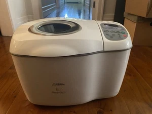 Sunbeam 1.5Kg Quantum Smartbake Bread Maker. - Picture 1 of 8