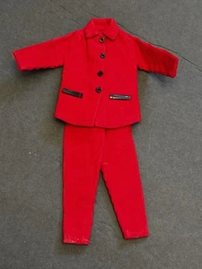 Vintage Barbie Midge Clone rot Cord zweiteiliger Hosenanzug Outfit Puppe Hongkong - Bild 1 von 3