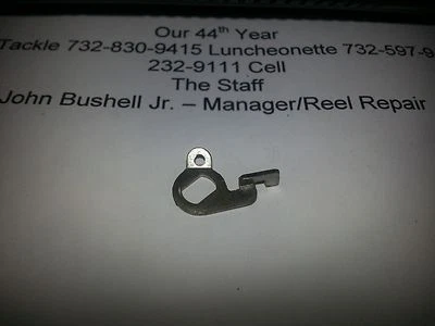 1 Garra de clic de carrete Daiwa parte # B07-8201 se adapta a RG7000 Foto 1 de 2