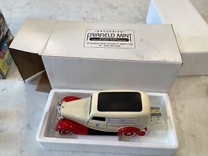 1:19 Solido Fairfield Mint 1934 Ford V8 Parts Service Delivery Truck - #99115