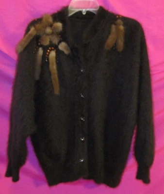 Cárdigan suéter de angora difuso de colección años 50 adornos de piel de visón, botón de estrás Foto 1 de 4